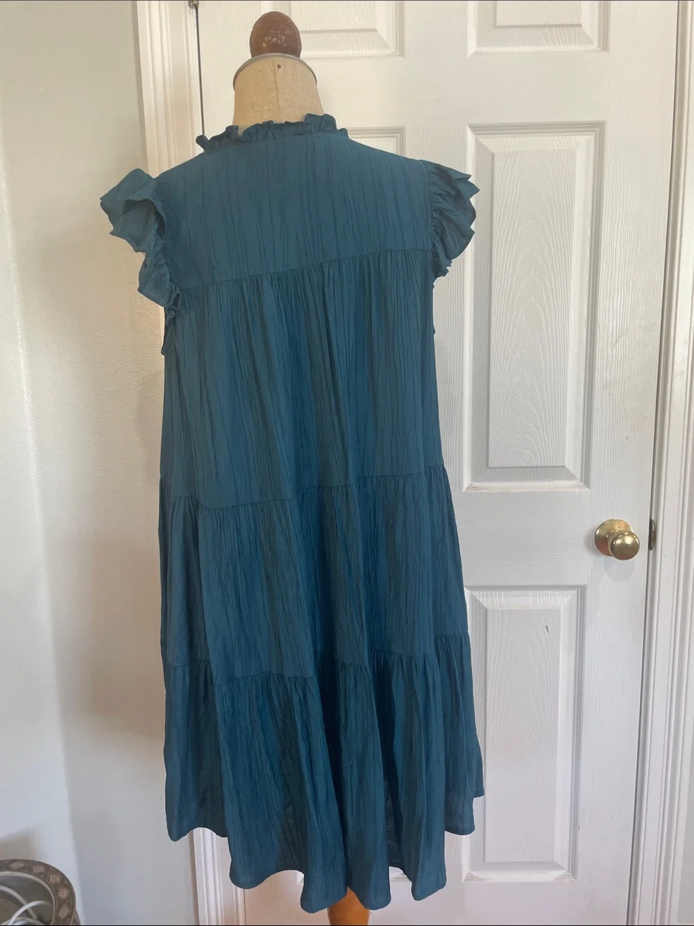 Moodie Teal Button-Front Tiered dress ruffles flutter sleeves women’s size M - Picture 6 of 14